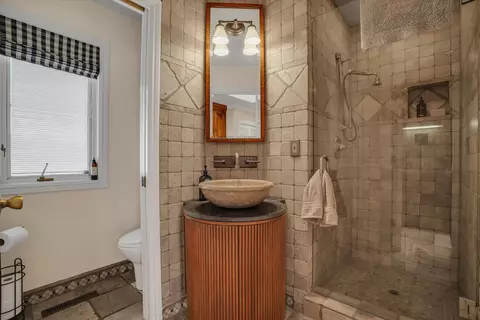 Bath - 17230 E Franscella Ln, Ripon, CA 95366 photo 3 of 3