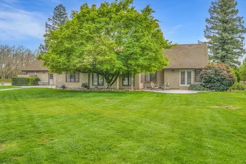 Exterior - 17230 E Franscella Ln, Ripon, CA 95366 photo 12 of 16