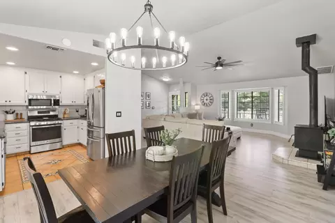 Dining - 2767 Shilo Dr, Placerville, CA 95667 photo 3 of 5