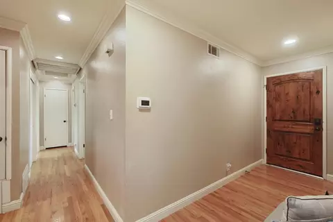 Entry Way - 916 6th St, Ripon, CA 95366 photo 3 of 3