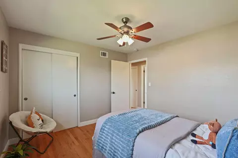 Bedroom - 916 6th St, Ripon, CA 95366 photo 5 of 7