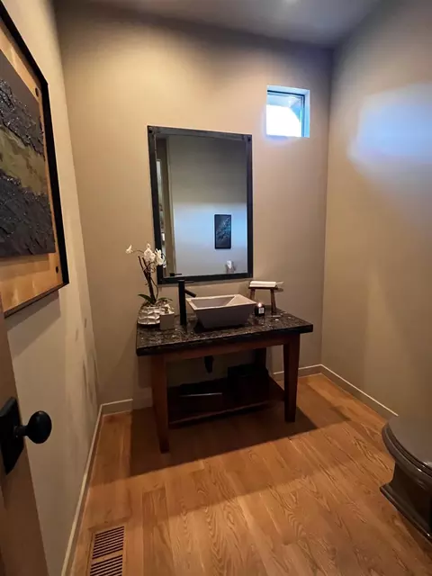 Bath - 7443 River Nine Dr, Modesto, CA 95356 photo 3 of 6
