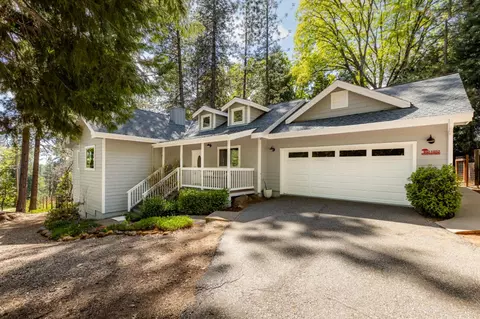 11852 Black Oak Dr, Nevada City, CA 95959