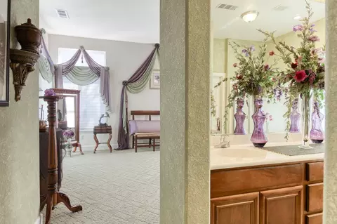 Entry Way - 1712 Newhampton Way, Modesto, CA 95355 photo 4 of 7