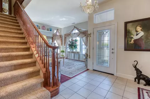 Entry Way - 1712 Newhampton Way, Modesto, CA 95355 photo 1 of 7