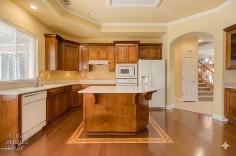 Kitchen - 1712 Newhampton Way, Modesto, CA 95355 photo 1 of 2