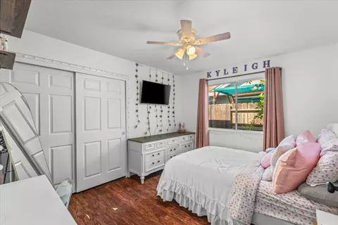 Bedroom - 3805 Ellenboro Ave, Modesto, CA 95357 photo 1 of 5