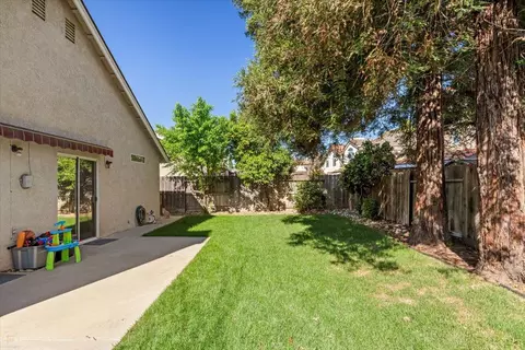 Exterior - 3805 Ellenboro Ave, Modesto, CA 95357 photo 8 of 10