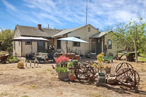 21398 Oleander Ave, Manteca, CA 95337