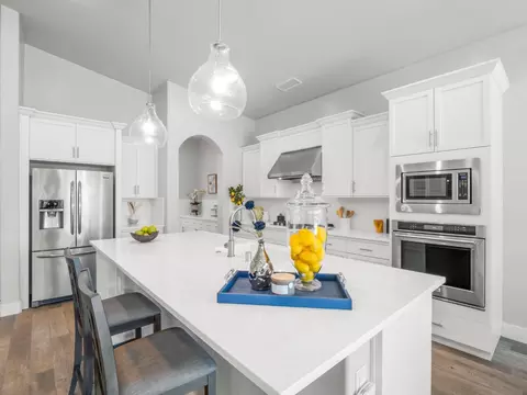Kitchen - 1734 N Park Ave, Clovis, CA 93619 photo 2 of 5