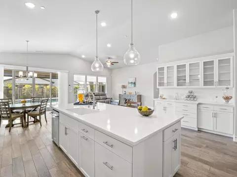 Kitchen - 1734 N Park Ave, Clovis, CA 93619 photo 5 of 5