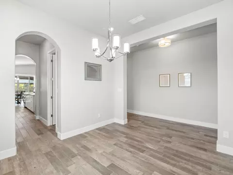 Entry Way - 1734 N Park Ave, Clovis, CA 93619 photo 3 of 11