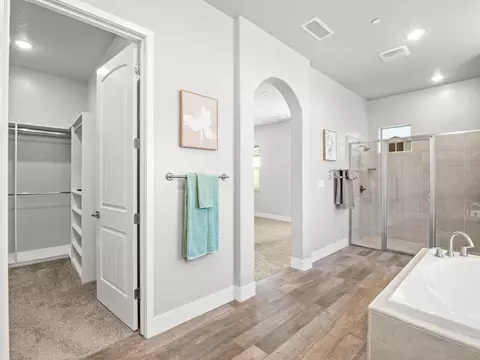 Entry Way - 1734 N Park Ave, Clovis, CA 93619 photo 7 of 11