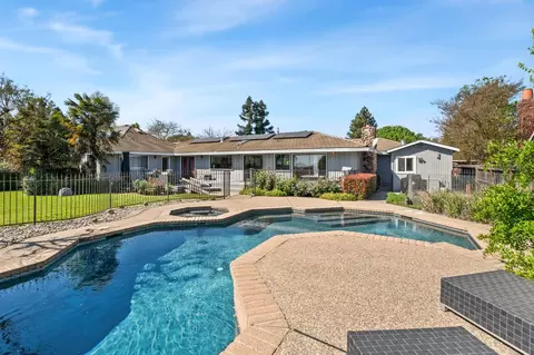 Exterior - 27033 El Macero Dr, El Macero, CA 95618 photo 7 of 10