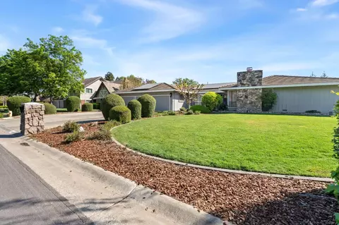 Exterior - 27033 El Macero Dr, El Macero, CA 95618 photo 3 of 10