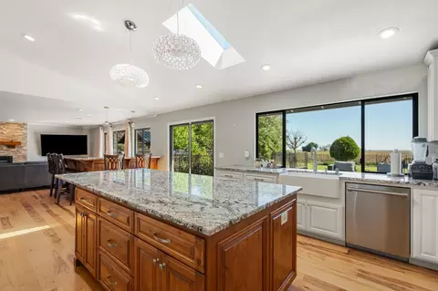Kitchen - 27033 El Macero Dr, El Macero, CA 95618 photo 3 of 3
