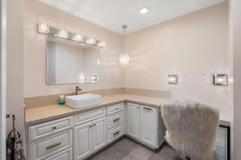 Bath - 27033 El Macero Dr, El Macero, CA 95618 photo 1 of 5