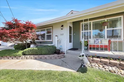 37052 Poplar St, Newark, CA 94560