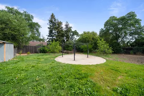 Exterior - 4204 Abraham Way, Carmichael, CA 95608 photo 17 of 18