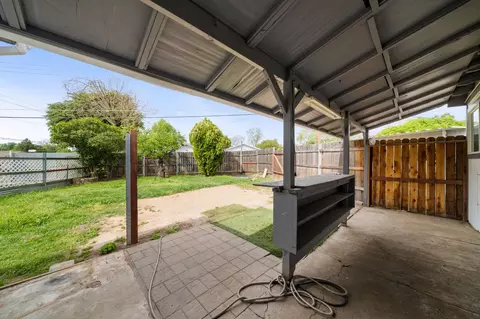 Exterior - 4204 Abraham Way, Carmichael, CA 95608 photo 10 of 18