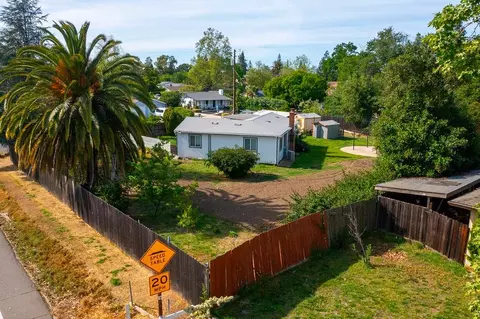 Exterior - 4204 Abraham Way, Carmichael, CA 95608 photo 6 of 18