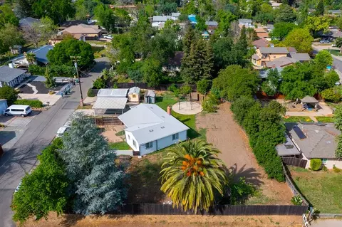 View/Area - 4204 Abraham Way, Carmichael, CA 95608 photo 8 of 11