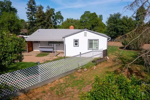 Exterior - 4204 Abraham Way, Carmichael, CA 95608 photo 4 of 18