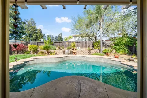 Exterior - 5820 Devon Dr, Rocklin, CA 95765 photo 10 of 10