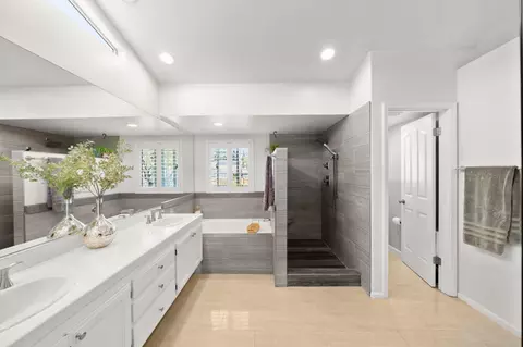 Bath - 5820 Devon Dr, Rocklin, CA 95765 photo 7 of 7