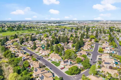 View/Area - 5820 Devon Dr, Rocklin, CA 95765 photo 4 of 8