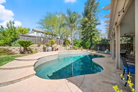 Exterior - 5820 Devon Dr, Rocklin, CA 95765 photo 9 of 10