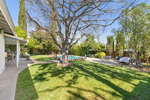 Exterior - 2032 Mission Ave, Carmichael, CA 95608 photo 6 of 16