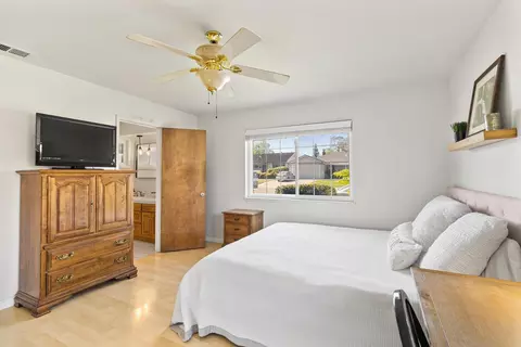 Bedroom - 2032 Mission Ave, Carmichael, CA 95608 photo 3 of 7