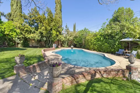 Exterior - 2032 Mission Ave, Carmichael, CA 95608 photo 7 of 16
