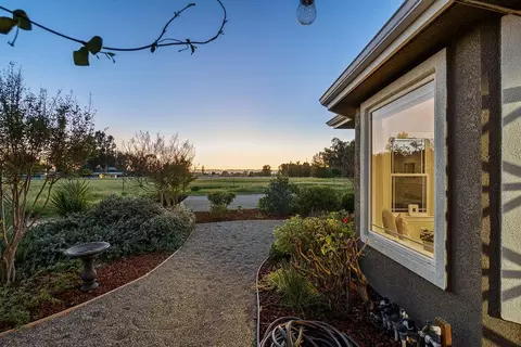 35700 Lasiandra Ln, Davis, CA 95616 photo 10