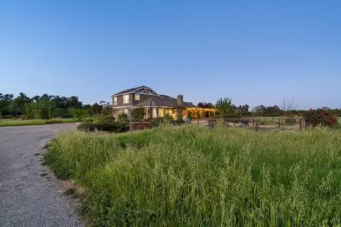 35700 Lasiandra Ln, Davis, CA 95616 photo 6