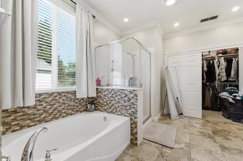 Bath - 3417 Hillglen Ave, Modesto, CA 95355 photo 2 of 3