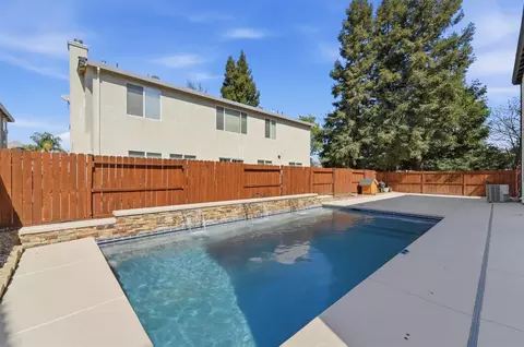 Exterior - 3417 Hillglen Ave, Modesto, CA 95355 photo 11 of 15