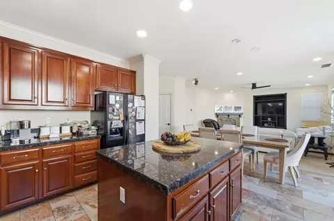 Kitchen - 3417 Hillglen Ave, Modesto, CA 95355 photo 2 of 3