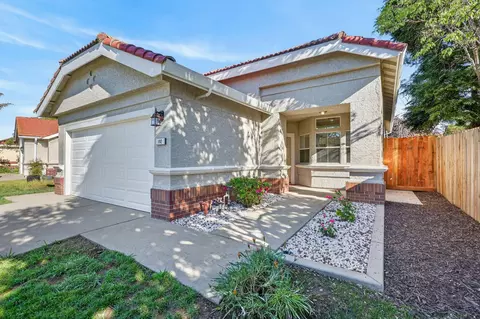 102 Moylan Way, Folsom, CA 95630 photo 4