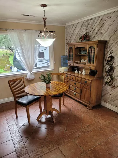 Dining - 3091 Sand Ridge Rd, Placerville, CA 95667 photo 4 of 4