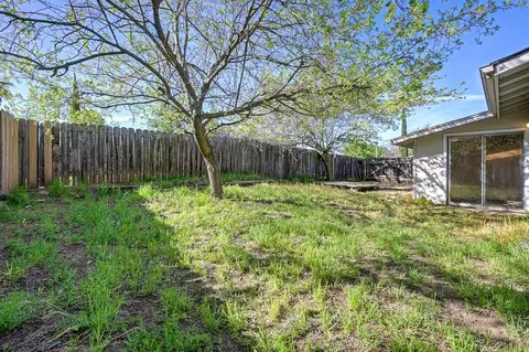 4592 Tuttle Dr, Rocklin, CA 95677 photo 22