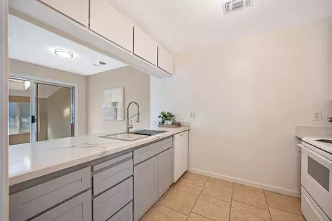 4592 Tuttle Dr, Rocklin, CA 95677 photo 9