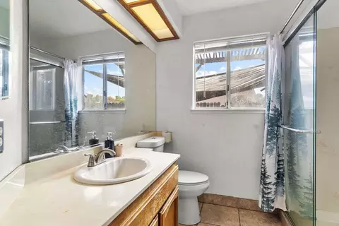Bath - 50 S Hickory Ave, Tracy, CA 95376 photo 1 of 7