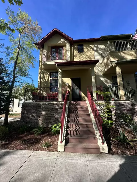 337 B St, Davis, CA 95616