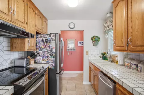 Kitchen - 647 Ward Ave, Patterson, CA 95363 photo 2 of 3