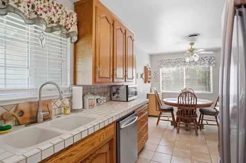 Kitchen - 647 Ward Ave, Patterson, CA 95363 photo 3 of 3