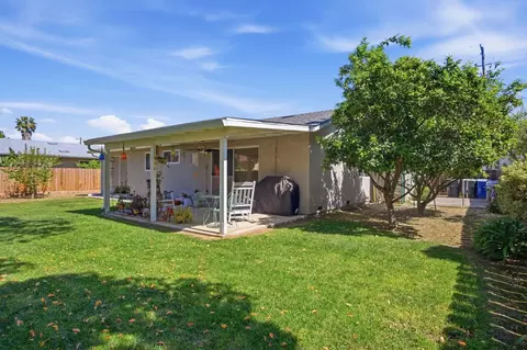 Exterior - 647 Ward Ave, Patterson, CA 95363 photo 3 of 6