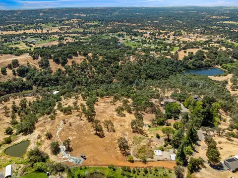2923 China Well Rd, Auburn, CA 95603