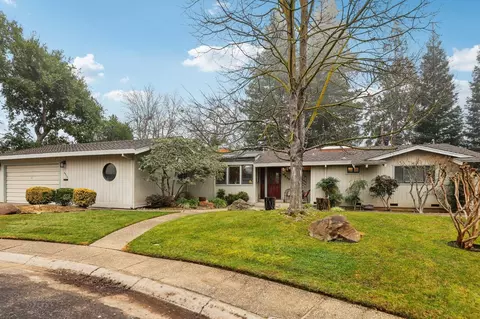 4216 Corona Way, Sacramento, CA 95864